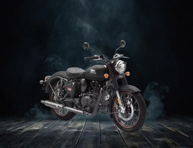 Royal Enfield 350 Stealth Black on Rent