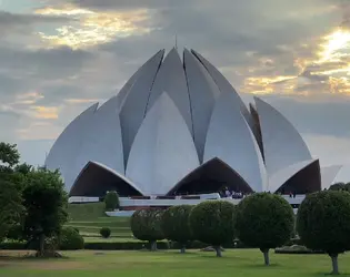 Delhi to Manali Taxi - Lotus Temple