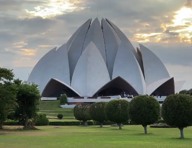 Delhi Manali Sightseeing - Lotus Temple Delhi