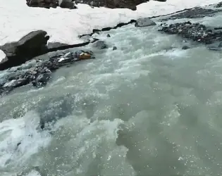 Beas Kund Trek - River